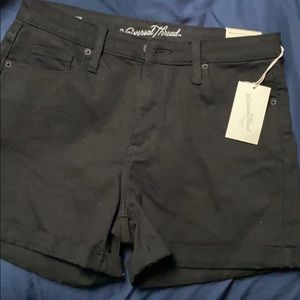 Universal thread black cuff shorts sz 10